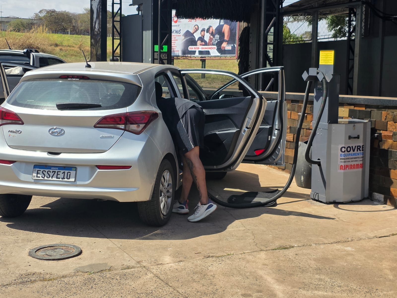 Imagem de Aspiração Self Service de Carros em Postos de Combustível: Inove e Fidelize Clientes