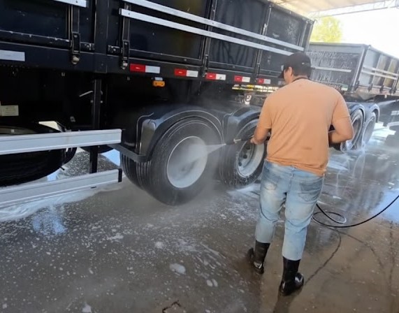 Imagem de Bomba D’água 7,5 CV: Pressão real, economia e alto desempenho